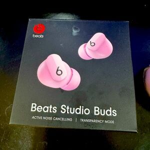 Beats Studio buds